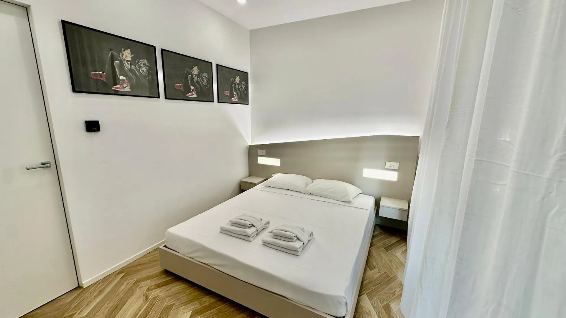 We Home - Volturno31, Bosco Verticale Milan Apartment